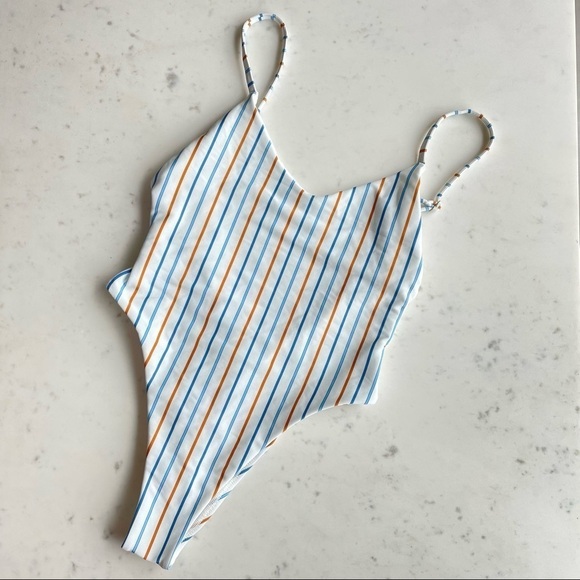 NWT Vitamin A Yasmeen One Piece Swimsuit in Palm Springs Stripe - Picture 7 of 13